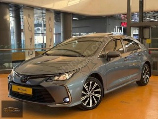 GOLD CARS -2022 TOYOTA COROLLA 1.8 Hybrid FLAME X-PACK EMSALSİZ